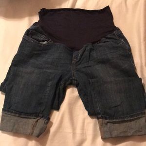 Old navy maternity capris